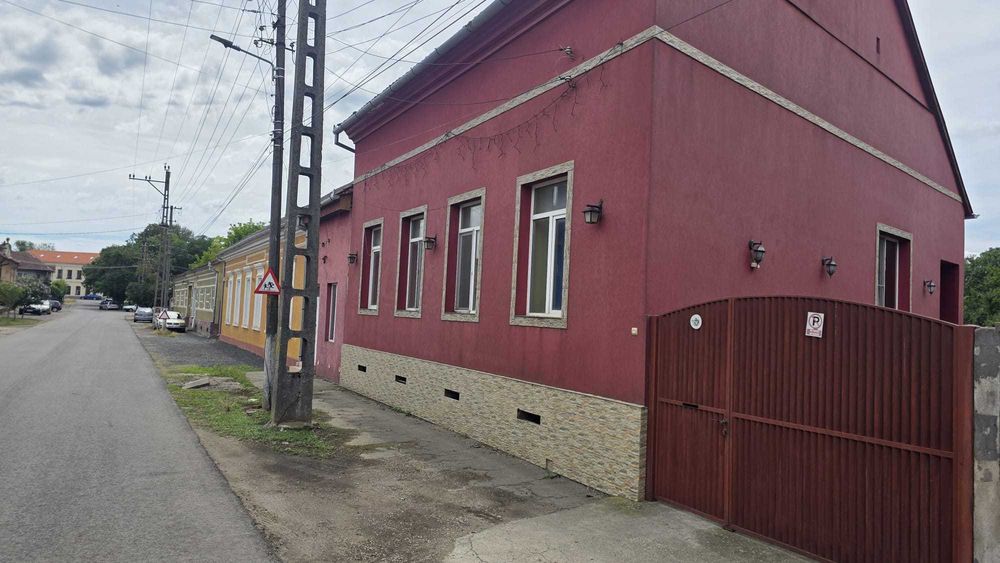 Casă Familiala in Lipova