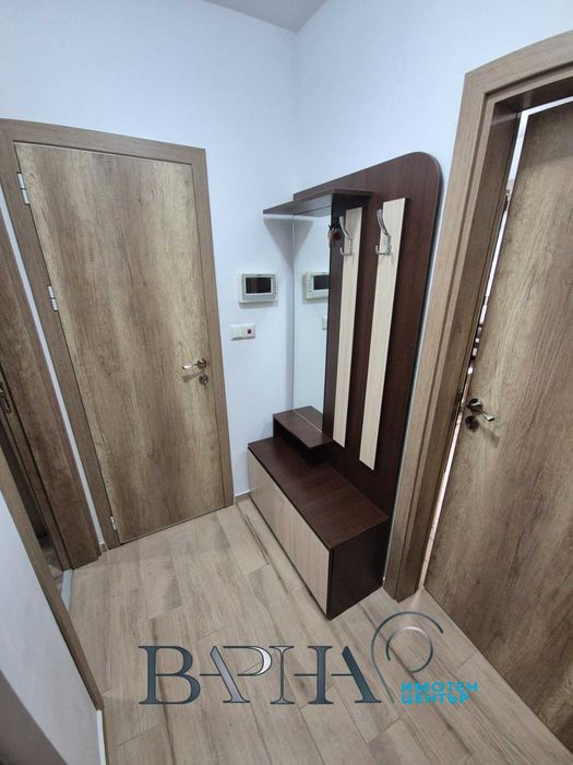 Дава се под наем Двустаен апартамент в Варна, Център - 60 кв.м за 612 € - Снимка #8