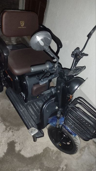 Skuter uch gʻildirakli