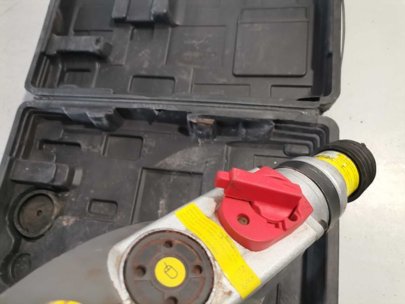 Перфоратор - Xtreme 900 W - 16