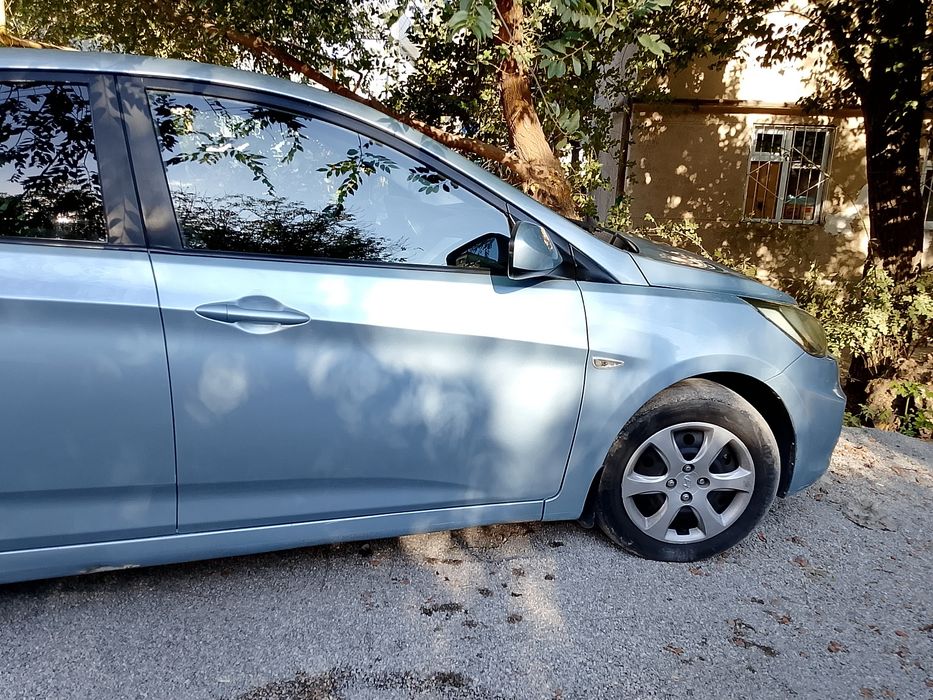 Hyundai accent жалға берыледы