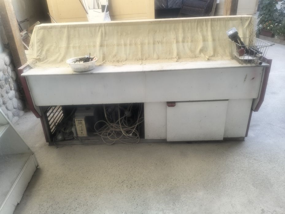 Холодильник витрина