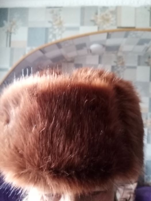 Продам шапку новую меховую.