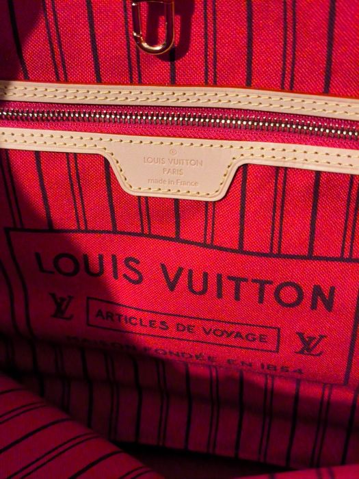 Louis Vuitton Чанта Естествена Кожа