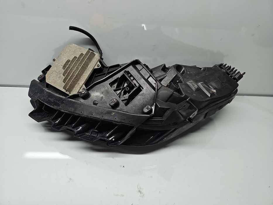 Far dreapta TESLA Model 3 [Fabr 2020-2025] 1077380-00-C