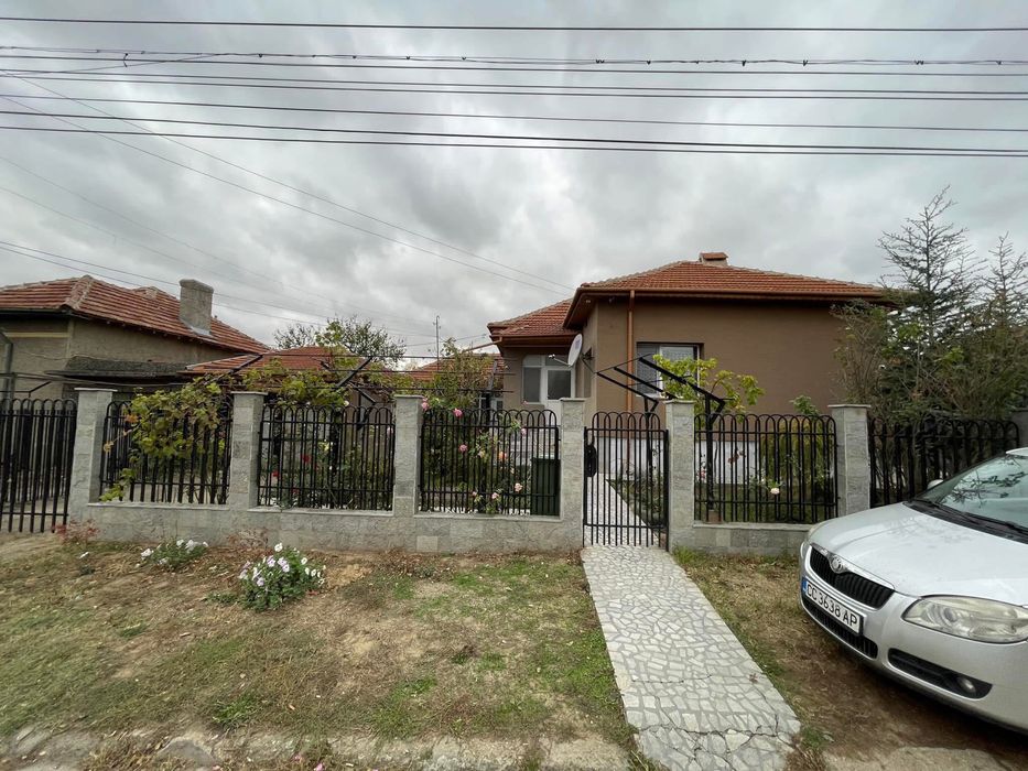 Къща за продан -