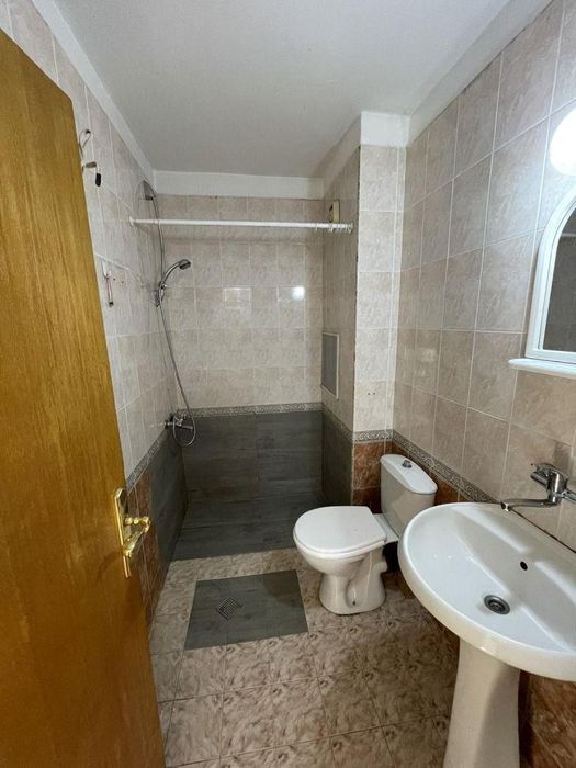 Тристаен апартамент под наем в ж.к. Белите брези, 2220259