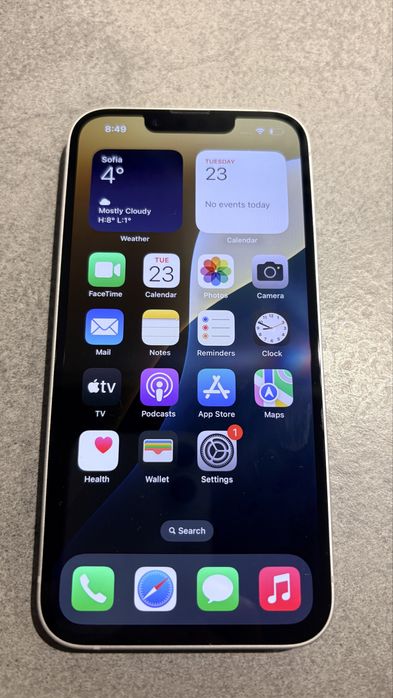 Iphone 16e 256GB, бял, с гаранция 16 месеца