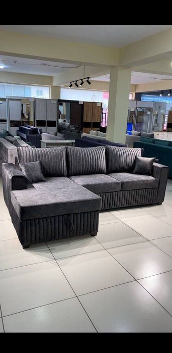 Шикарный угловой диван с выдвижным механизмом