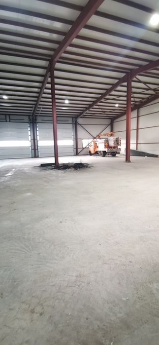 Дава се под наем Склад в с. Волуяк, Област София-град - 750 кв.м за 3570 € - Снимка #3