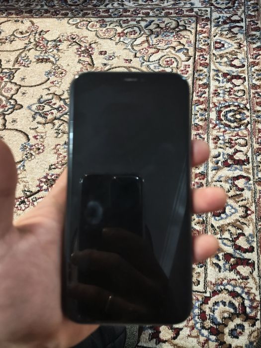 Продам Iphone 11
