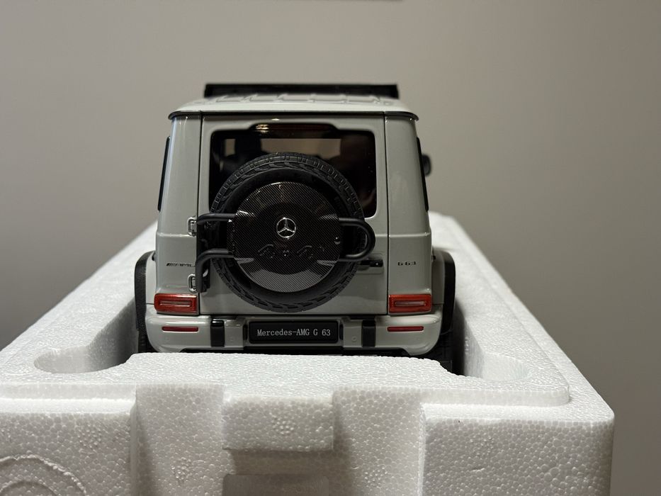 Колекционерски автомобил  Mercedes G 63 4*4 AMG  1:18