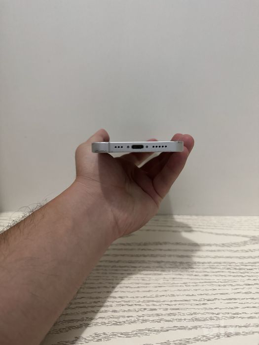 Iphone 16e 128гб Идеал 94% емкость