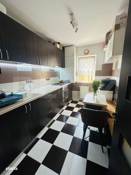 Apartament decomandat cu 2 camere , parcare cu CF individual, zona Por