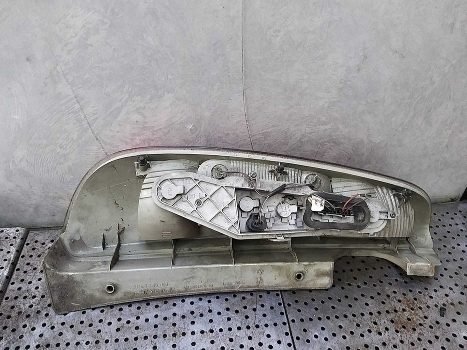 Stop tripla lampa dreapta skoda roomster 5j 5j7945096 5j7945112