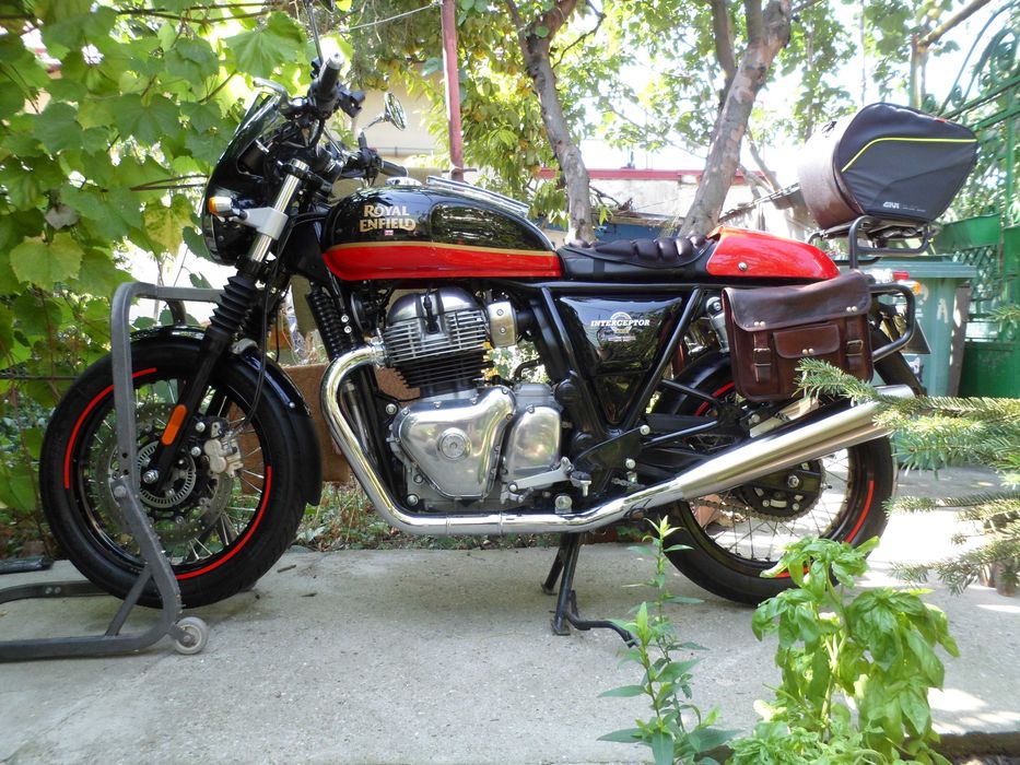 Royal Enfield Interceptor 650 super accesorizat