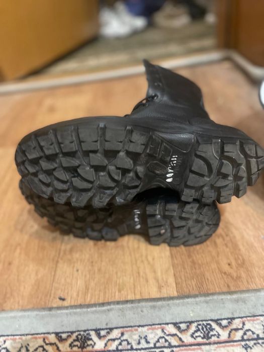 Продается Берцы новые