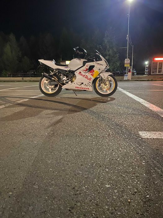 Honda CBR 600 F4i