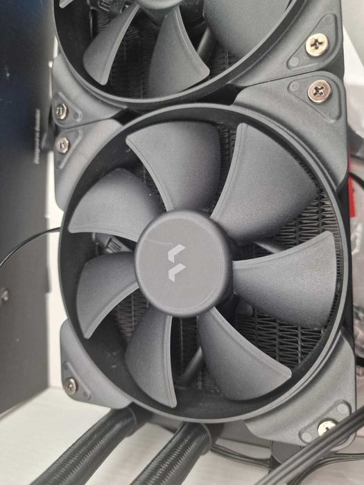 Surse + coolere  Fractal design SUPER PRET