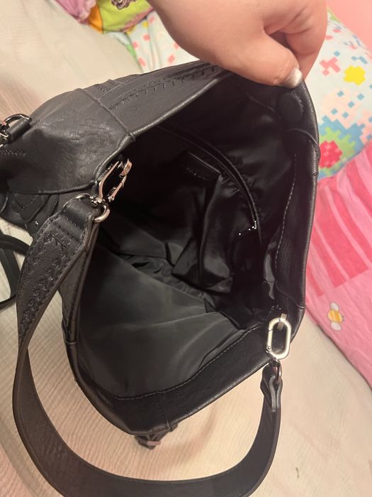 Дамска чанта Desiqual , няколко начина на носене