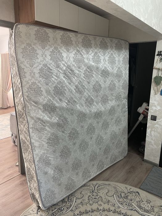 Матрас для спальни 180/200