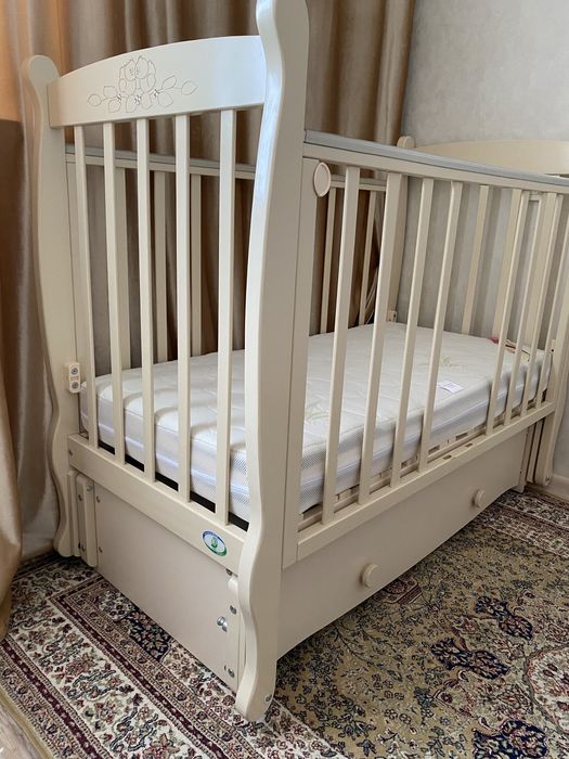 Продам кроватку