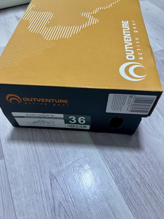 Продам кроссовки