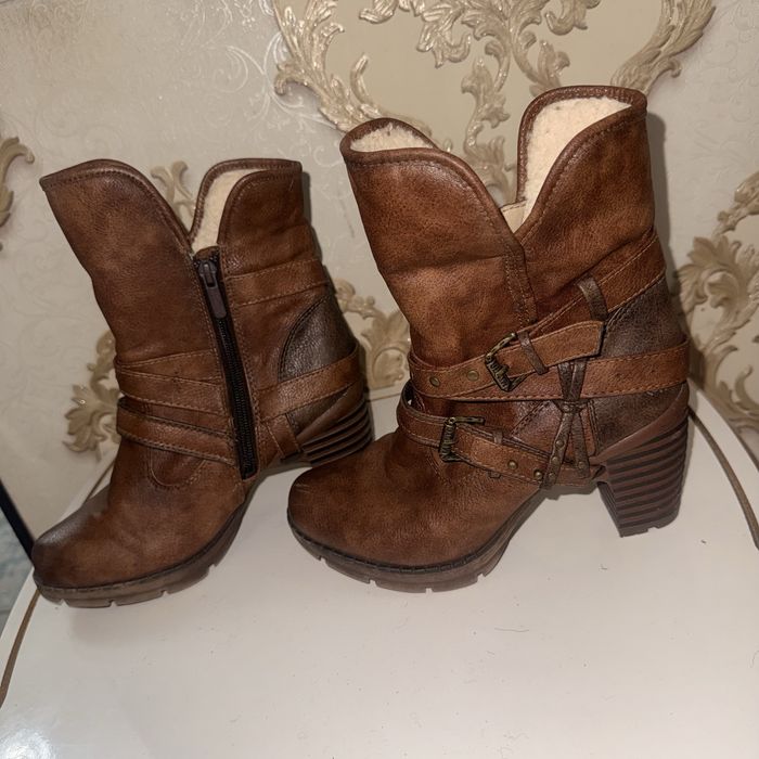 Продам кожаную ботинку