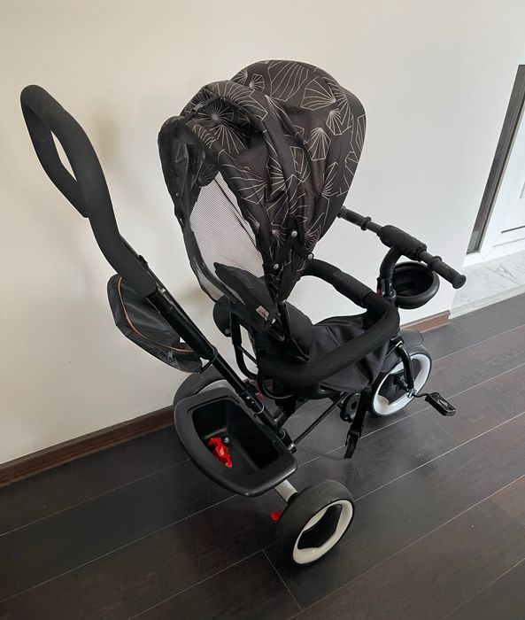 CHIPOLINO триколка със сенник, JAZZ, 360° Черна