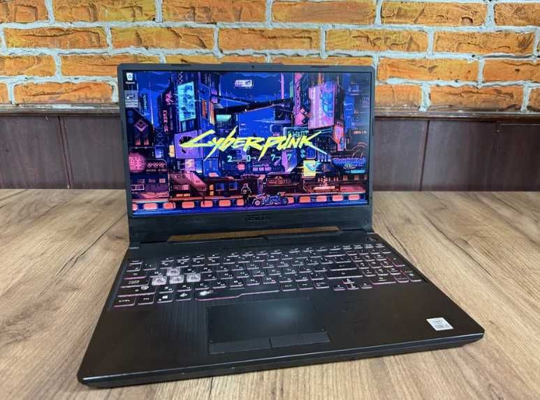 Продам i5-10300H озу 16гб ssd M2 500гб Экран 144gh Gtx 1650 Пушка