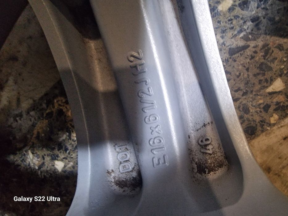 Mitsubishi 16 Volvo S40  4x114.3 67.1 Оригинални Замъка Ямбол