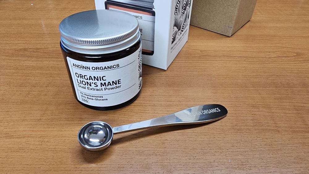 Лъвска грива (Organic Lion's Mane Dual Extract Powder) от бранда Andinn Organics  на прах за 90 дни херициум
