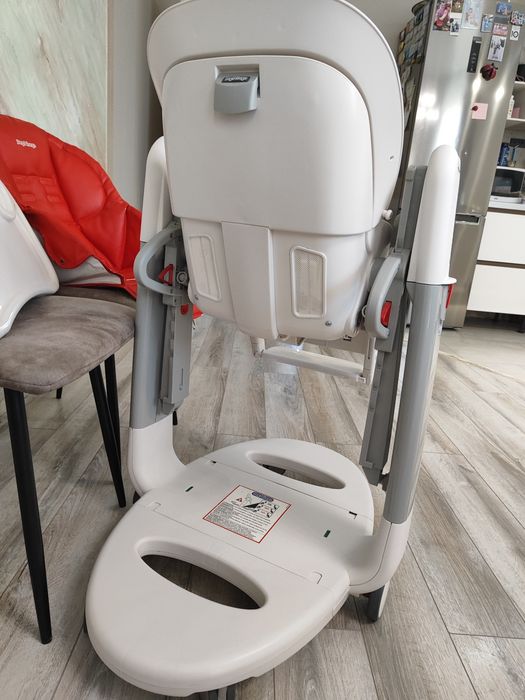 Стульчик для кормления peg perego