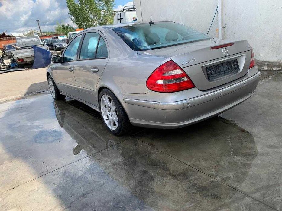 Dezmembrez mercedes e class w211 avangard/bara fata e class w211/usa/