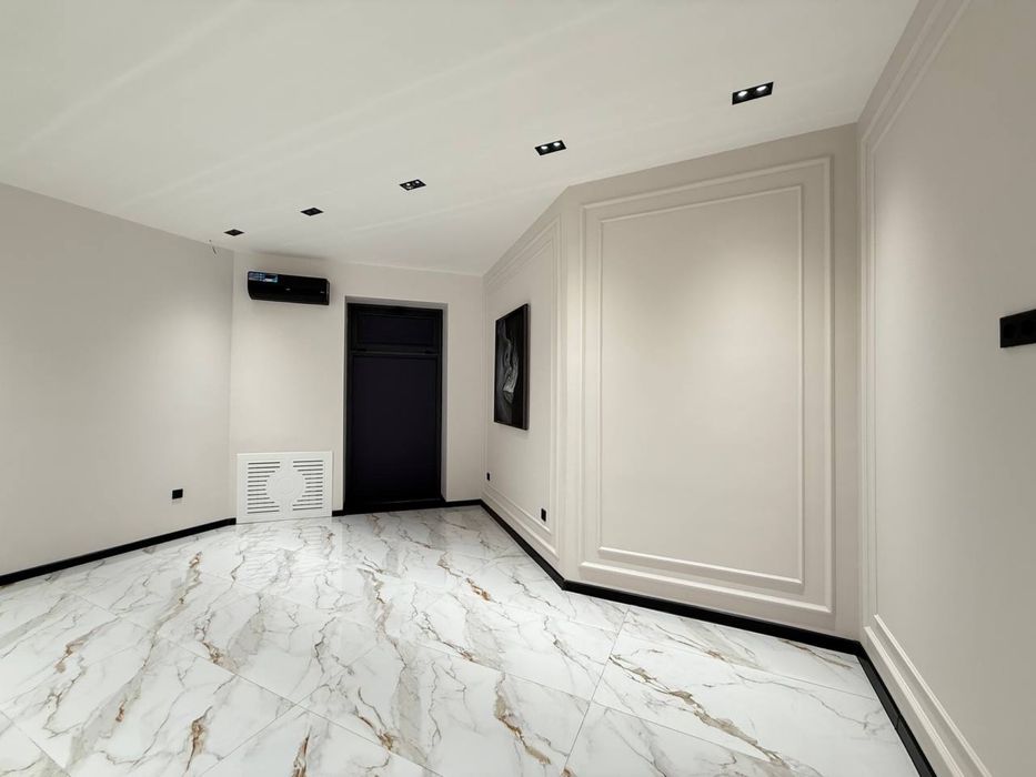 Срочно Продаётся Нежилое Помещения У.л Чехова ор-р Бон 125.м2