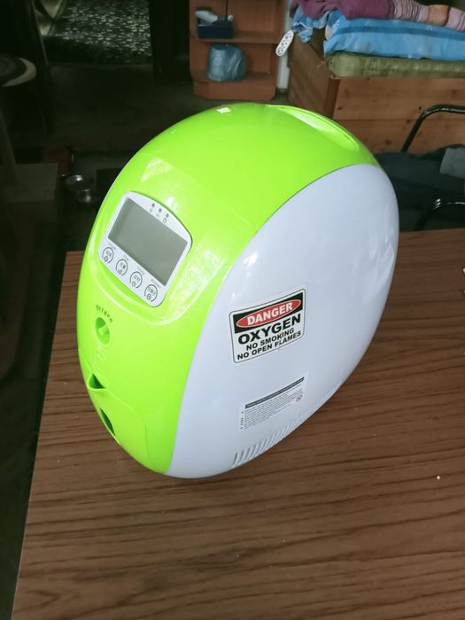 Concentrator de oxigen portabil