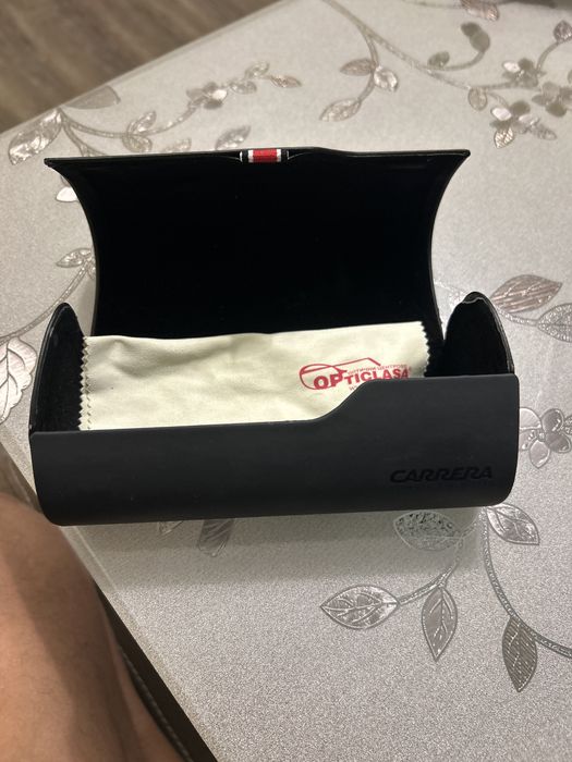 Слънчеви очила CARRERA