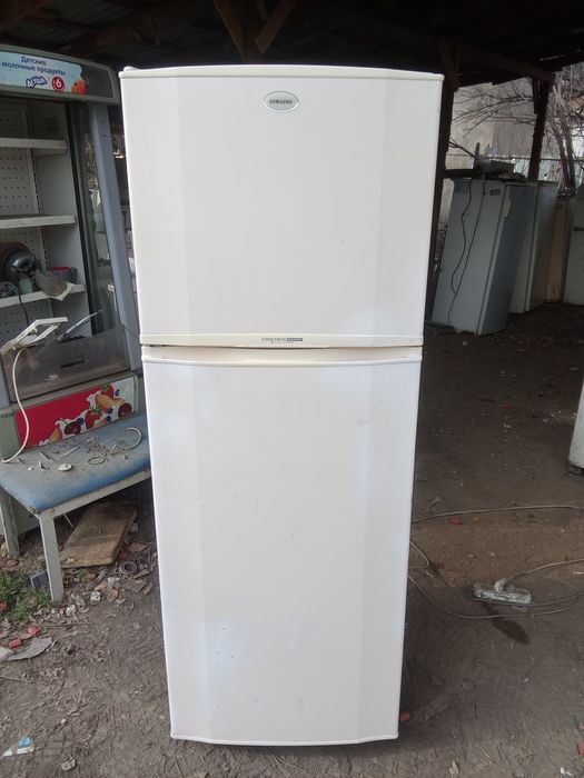 Холодильники  двухкамерные в Алматы