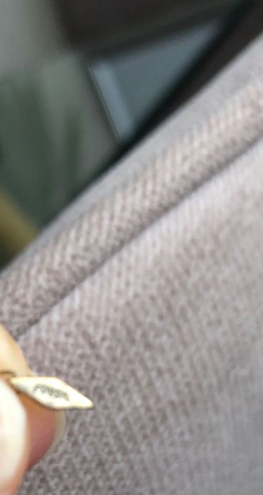 Fossil нежно колие