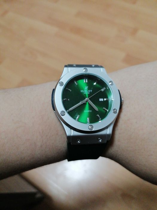 Часы Hublot зелёный цвет