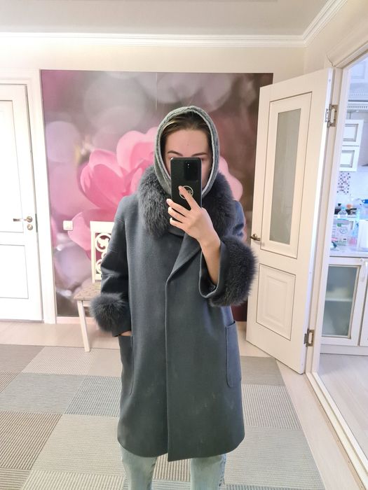 Продам демисезонное пальто