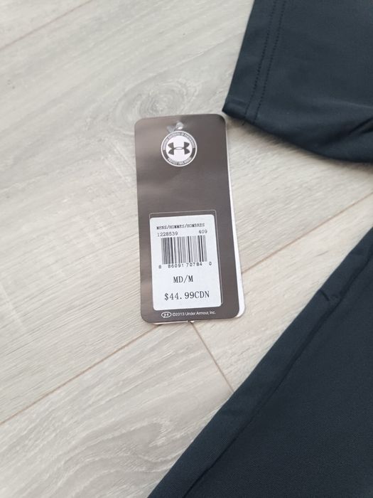 Tricou under armour negru marimea M