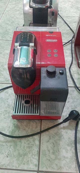 Expresor expresoare nespresso capsule cafea delonghi tchibo impecabile