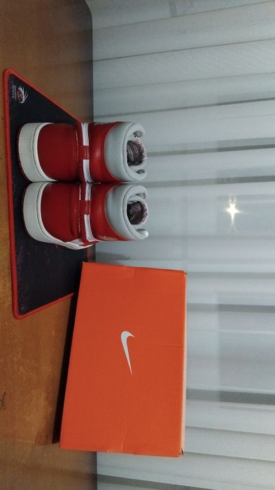 Jordan 1 Varsity Red 42