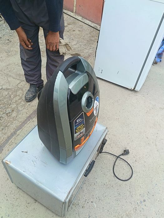 Пелесос midea, сотилади