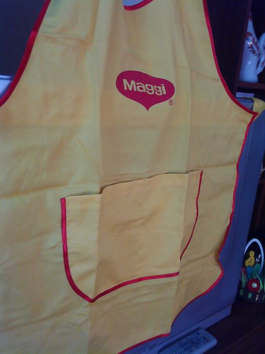 фартук фирменный "Магги"
