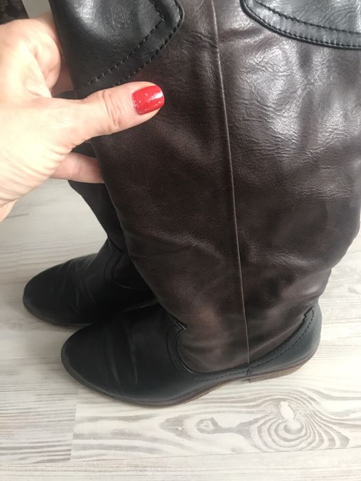 Модерни ботушки в черно и кафяво