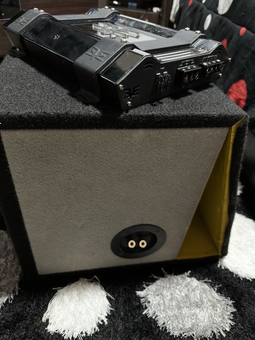 Subwoofer GroundZero urgent