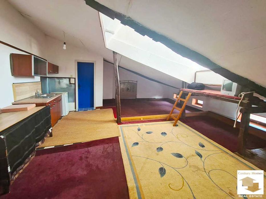 Продава се Къща в Велико Търново, Център - 230 кв.м за 1283 €/кв.м - Снимка #9