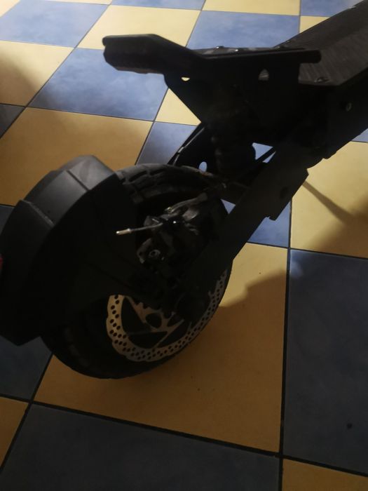 Vând sau schimb. Kukirin G2 în stare foarte buna